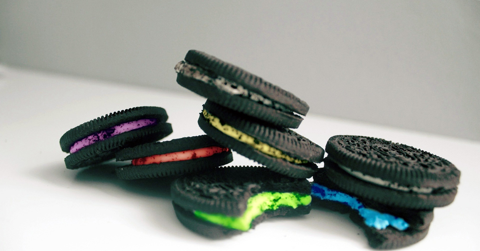 Multicolor Cookies Oreo Background Wallpapers HD / Desktop and Mobile  Backgrounds