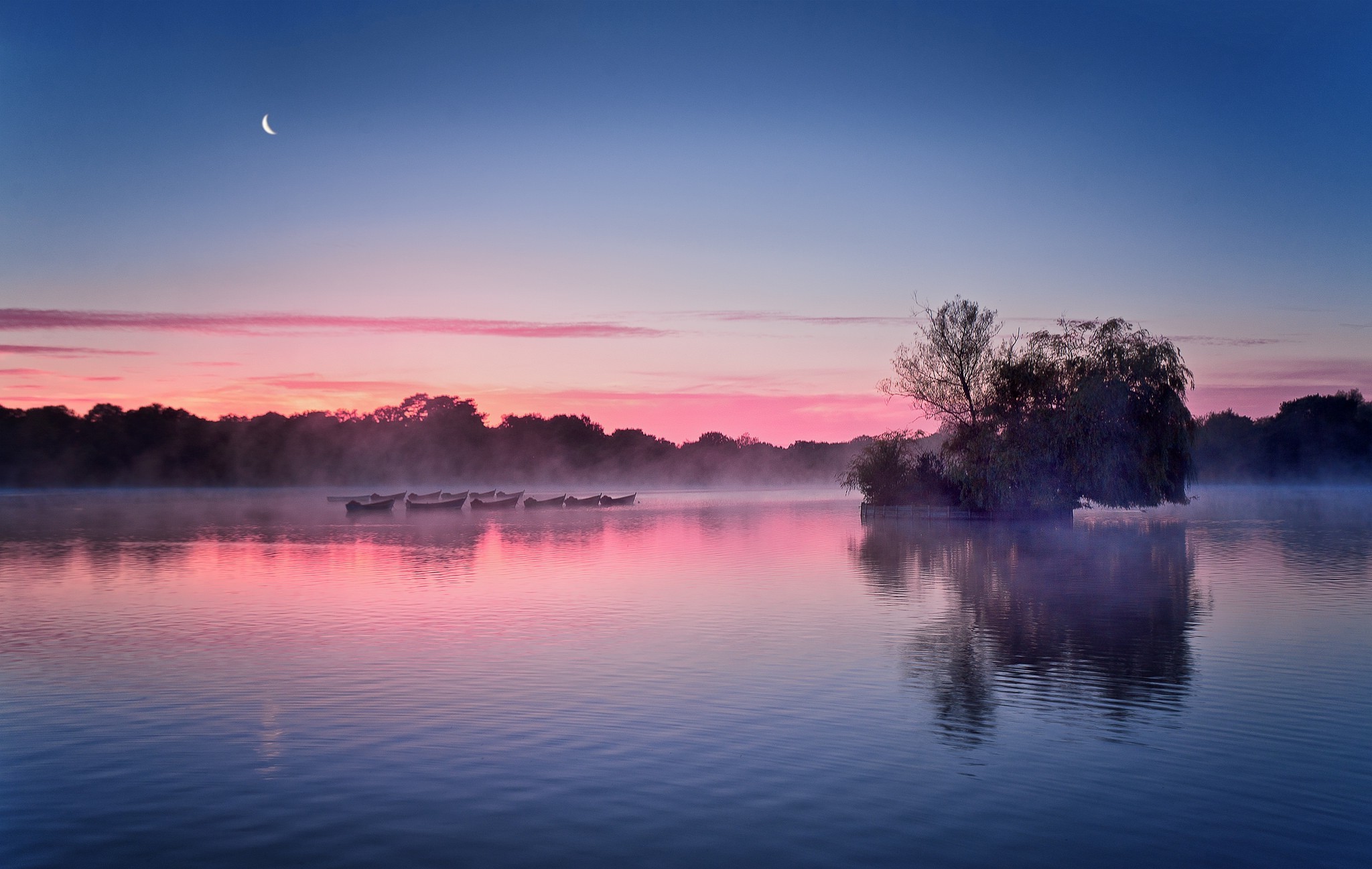 photography, Nature, Landscape, Morning, Mist, Daylight, Lake, Boat, Trees, Calm, Moon, England