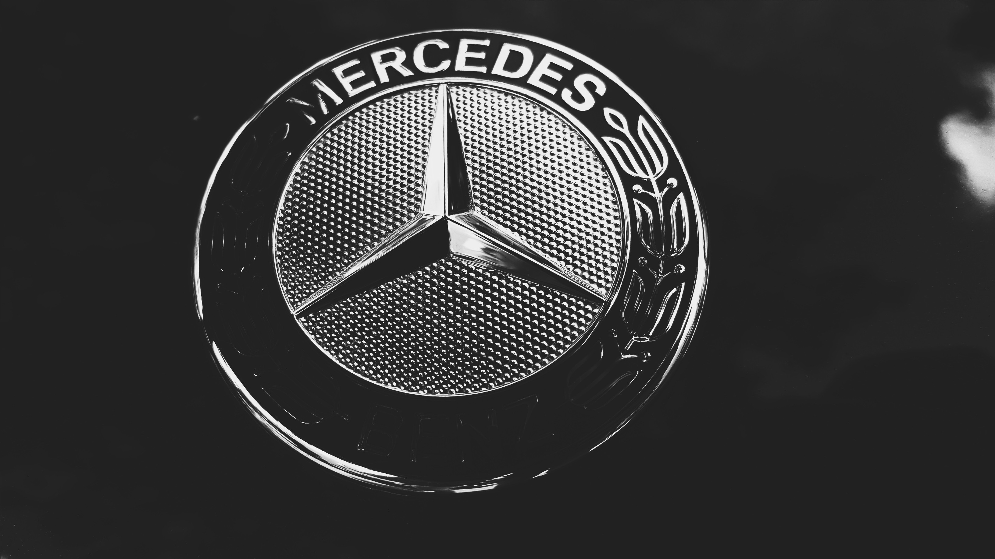 mercedes symbol wallpaper