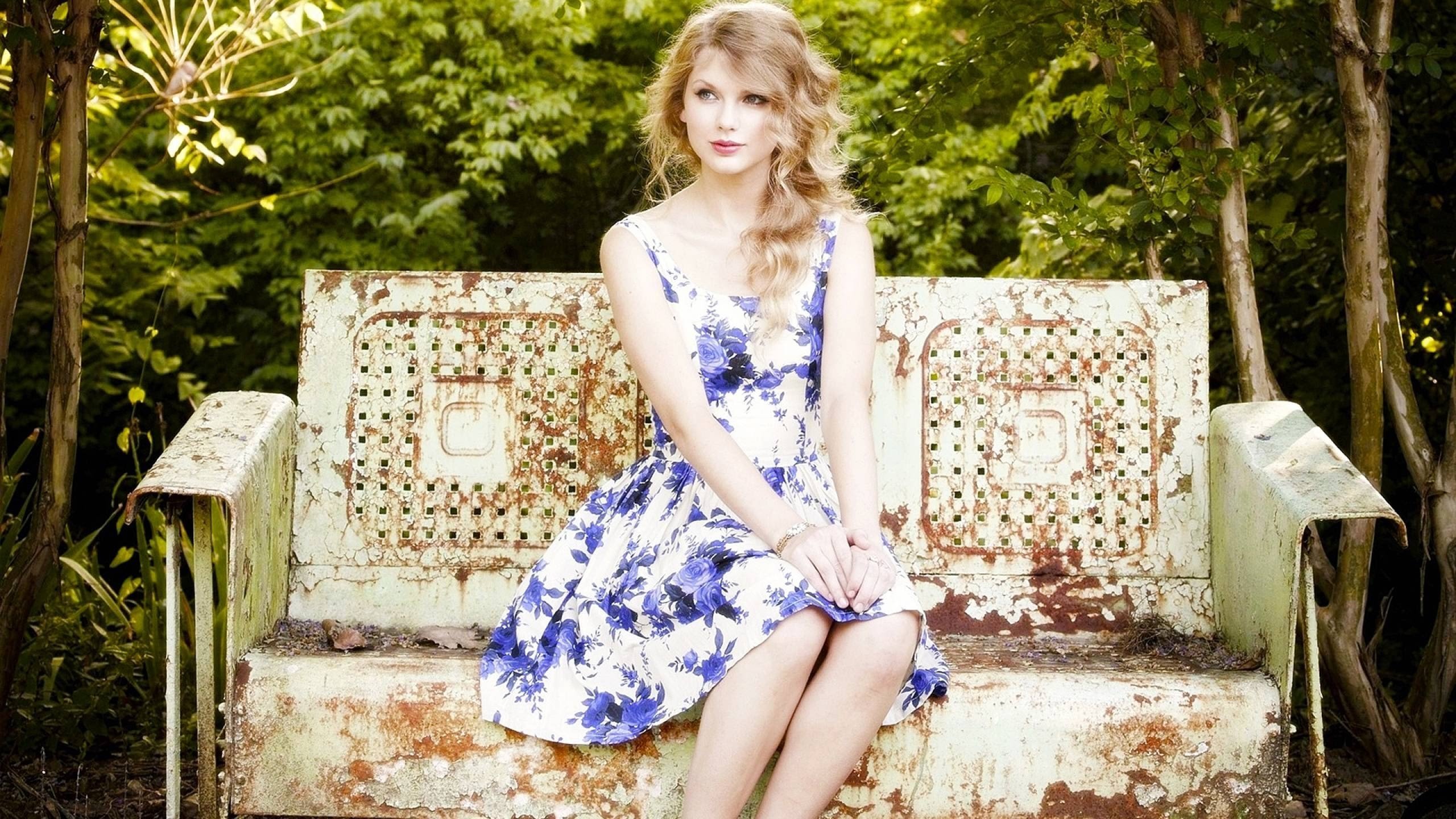 Taylor Swift Wallpapers HD / Desktop and Mobile Backgrounds