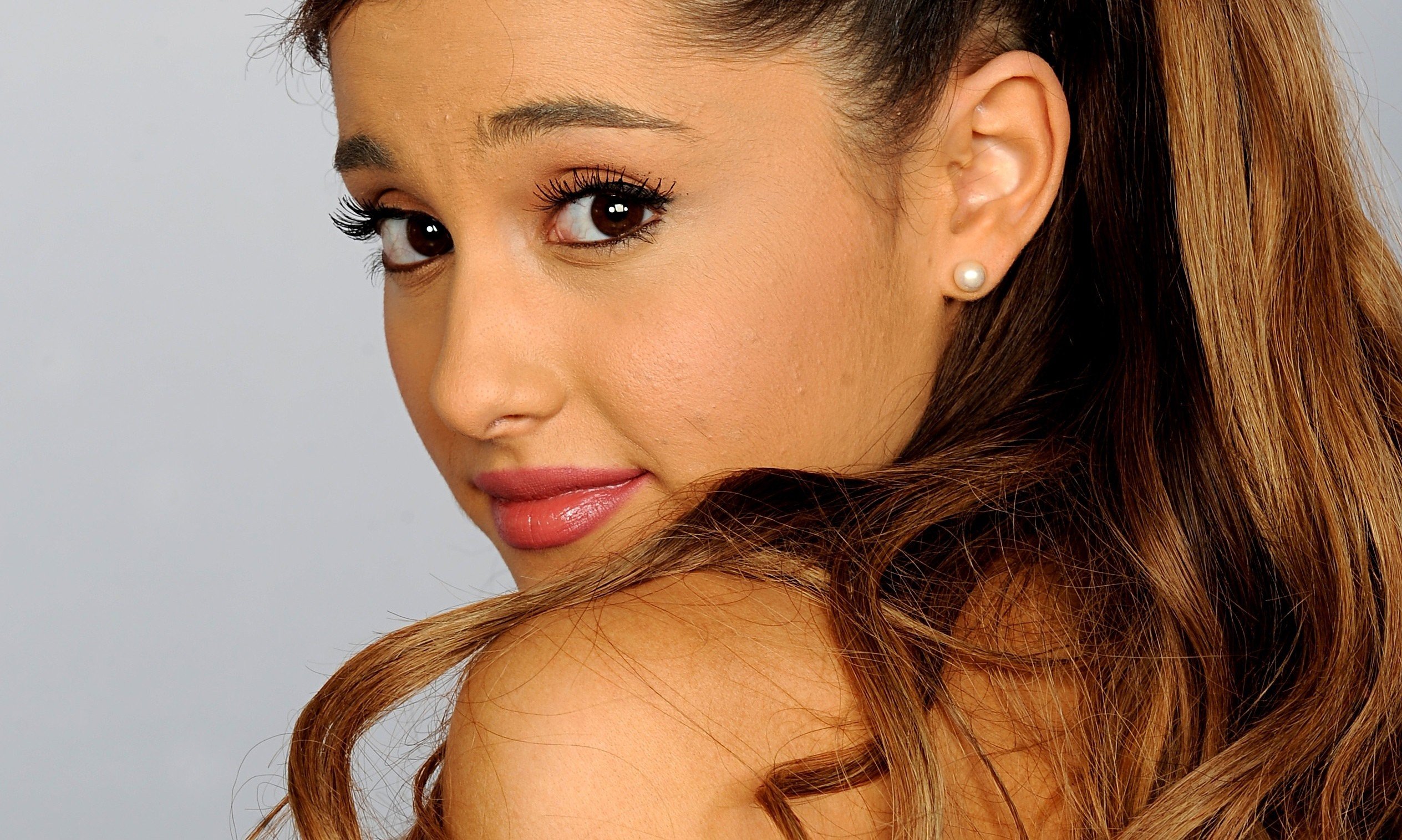 Ariana Grande Singer Pop R B Babe Actress Wallpapers Hd Desktop