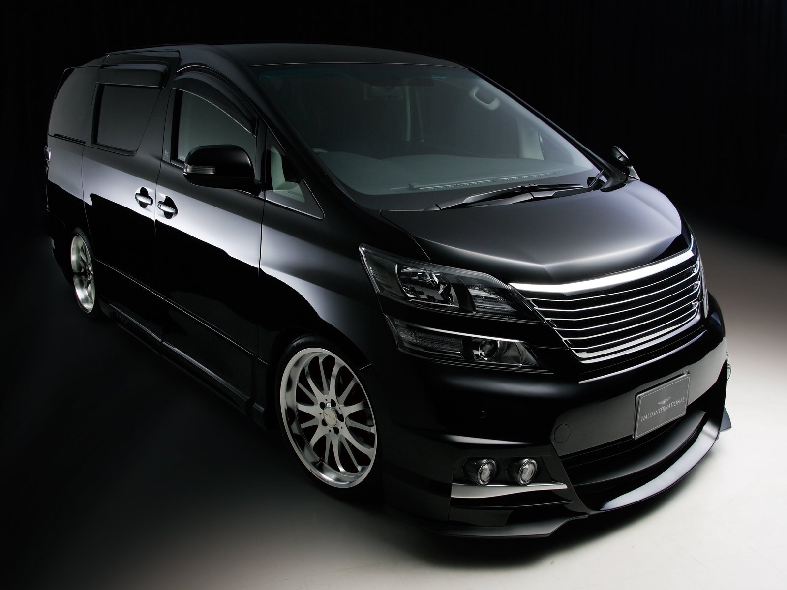 Wald International Toyota Vellfire Cars Modified 2008 Wallpapers