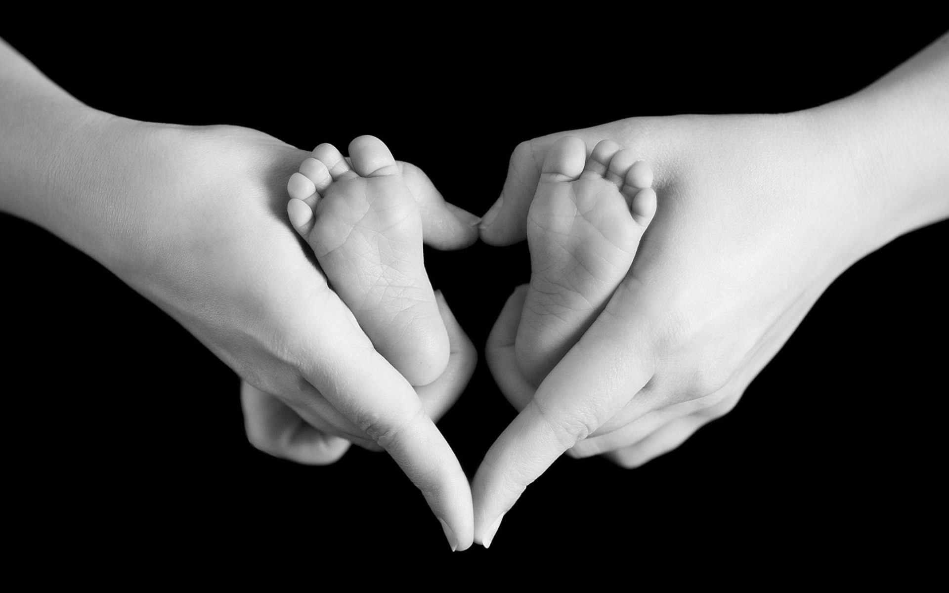 Baby Foots in Mother Hands Wallpapers HD / Desktop and Mobile Backgrounds