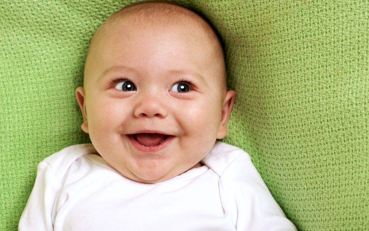 Funny Baby Laughing Pictures HD Wallpaper Desktop Background