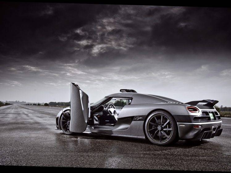 Black Koenigsegg Agera Car HD Wallpaper Desktop Background
