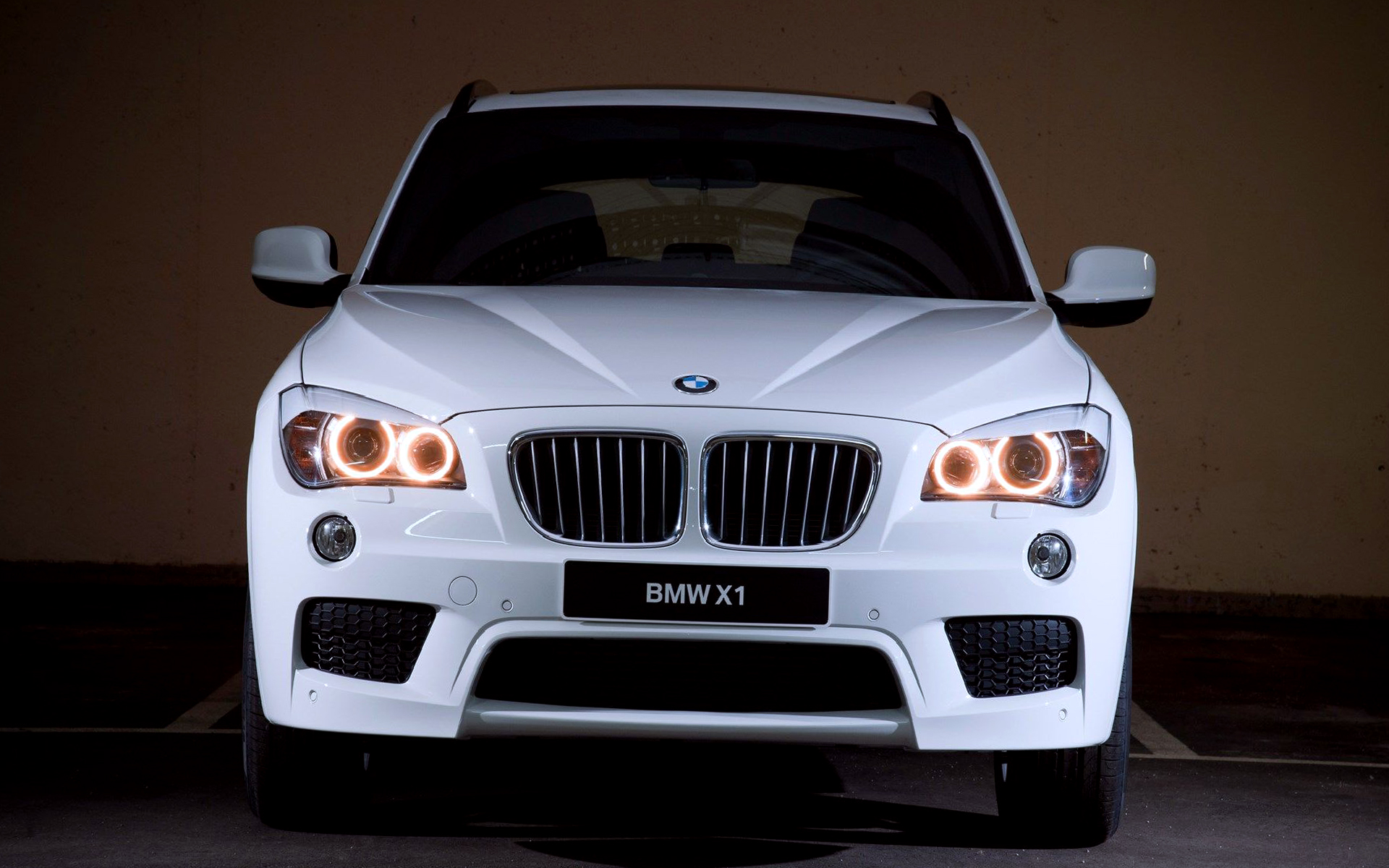 White Bmw X1 Wallpapers Hd Desktop And Mobile Backgrounds