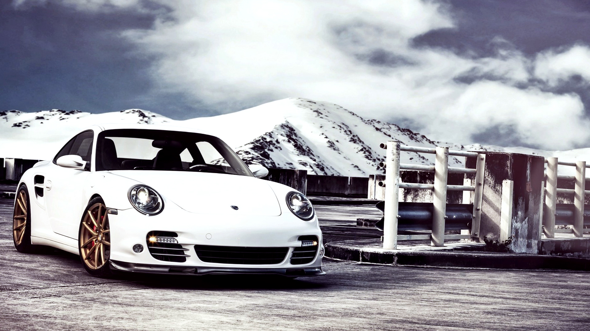 White Porsche 911 Turbo Car Wallpaper