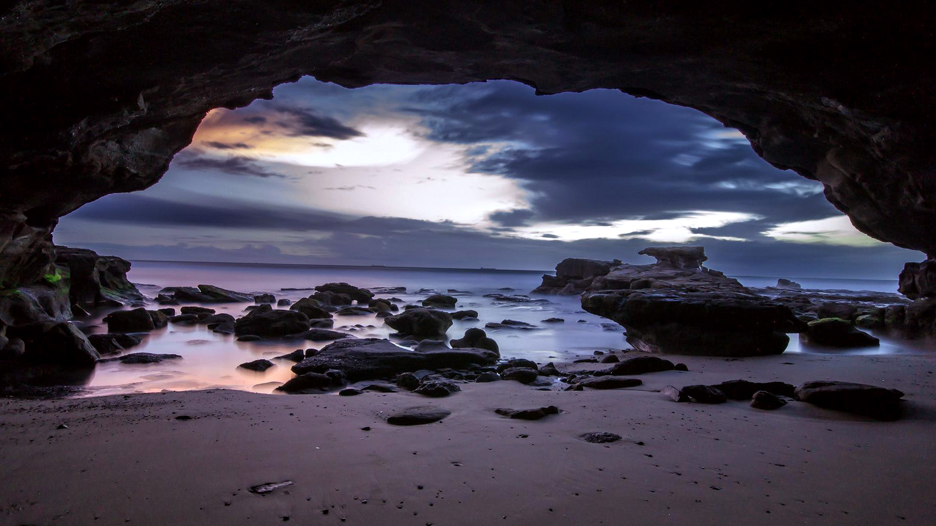 Beautiful Caves Beach View Wallpapers HD / Desktop and ...