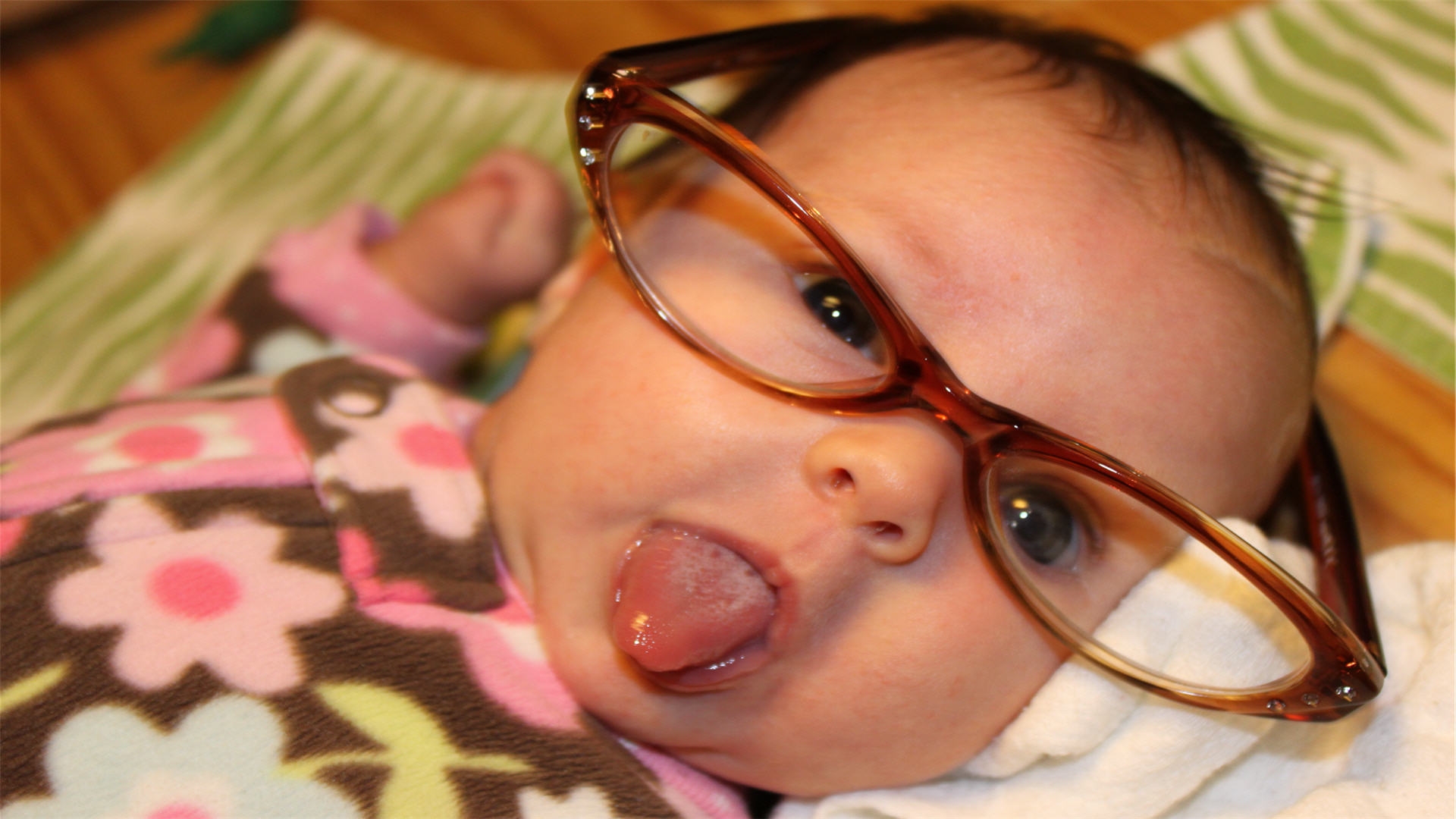 Glasses Funny Baby Wallpaper
