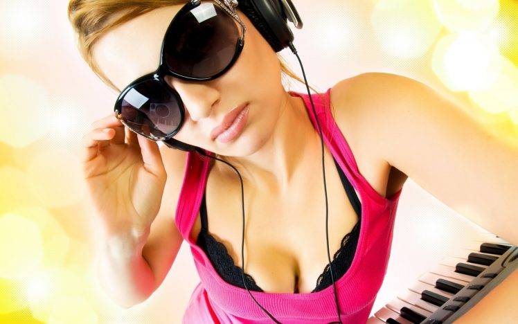 Sexy DJ with Headphone Wallpapers HD / Desktop and Mobile Backgrounds