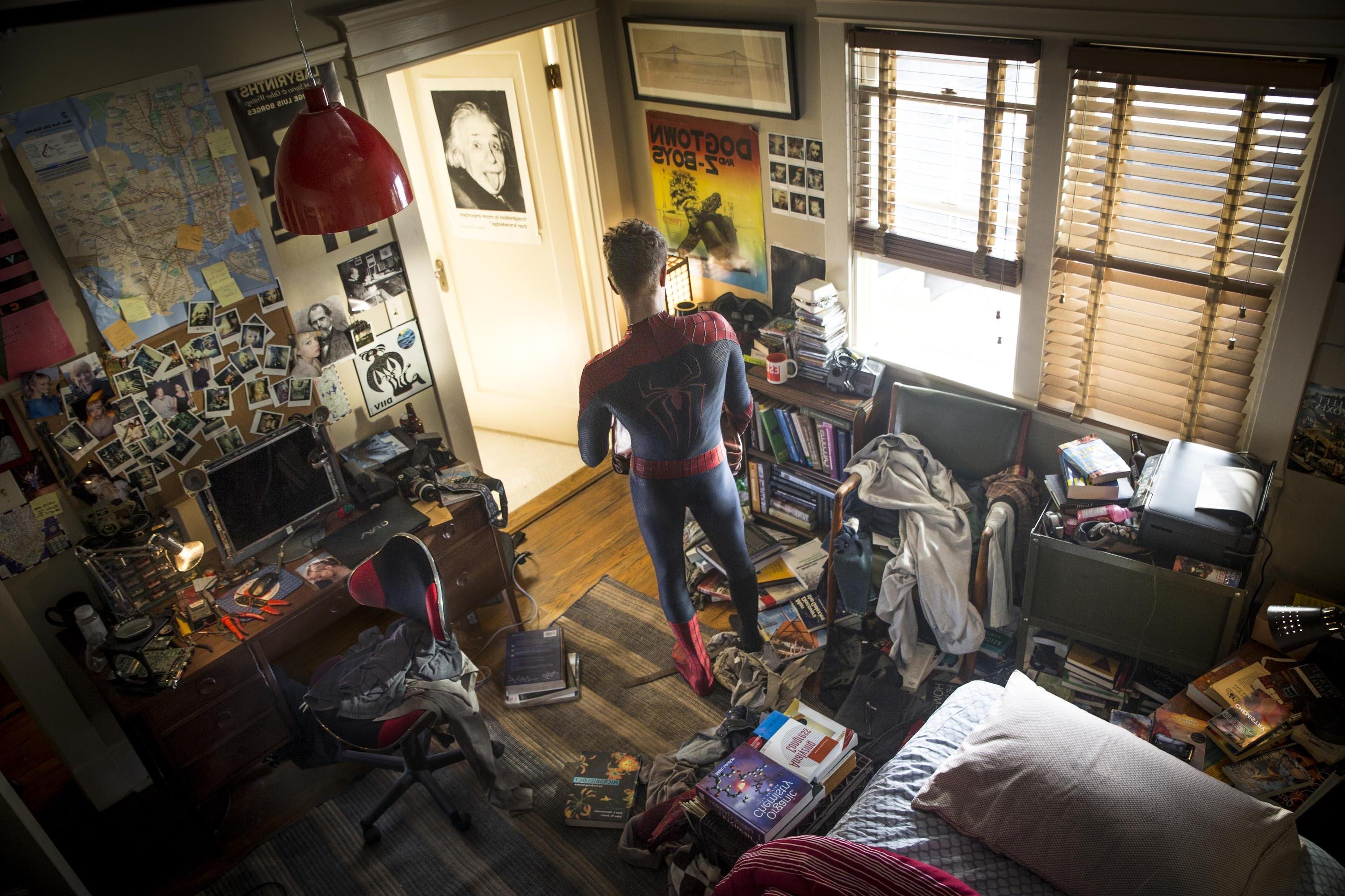 AMAZING SPIDER-MAN 2 Action Adventure Fantasy Comics Movie Spider Spiderman Marvel Superhero in the room Wallpaper