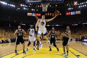 GOLDEN STATE WARRIORS Nba Basketball players in action