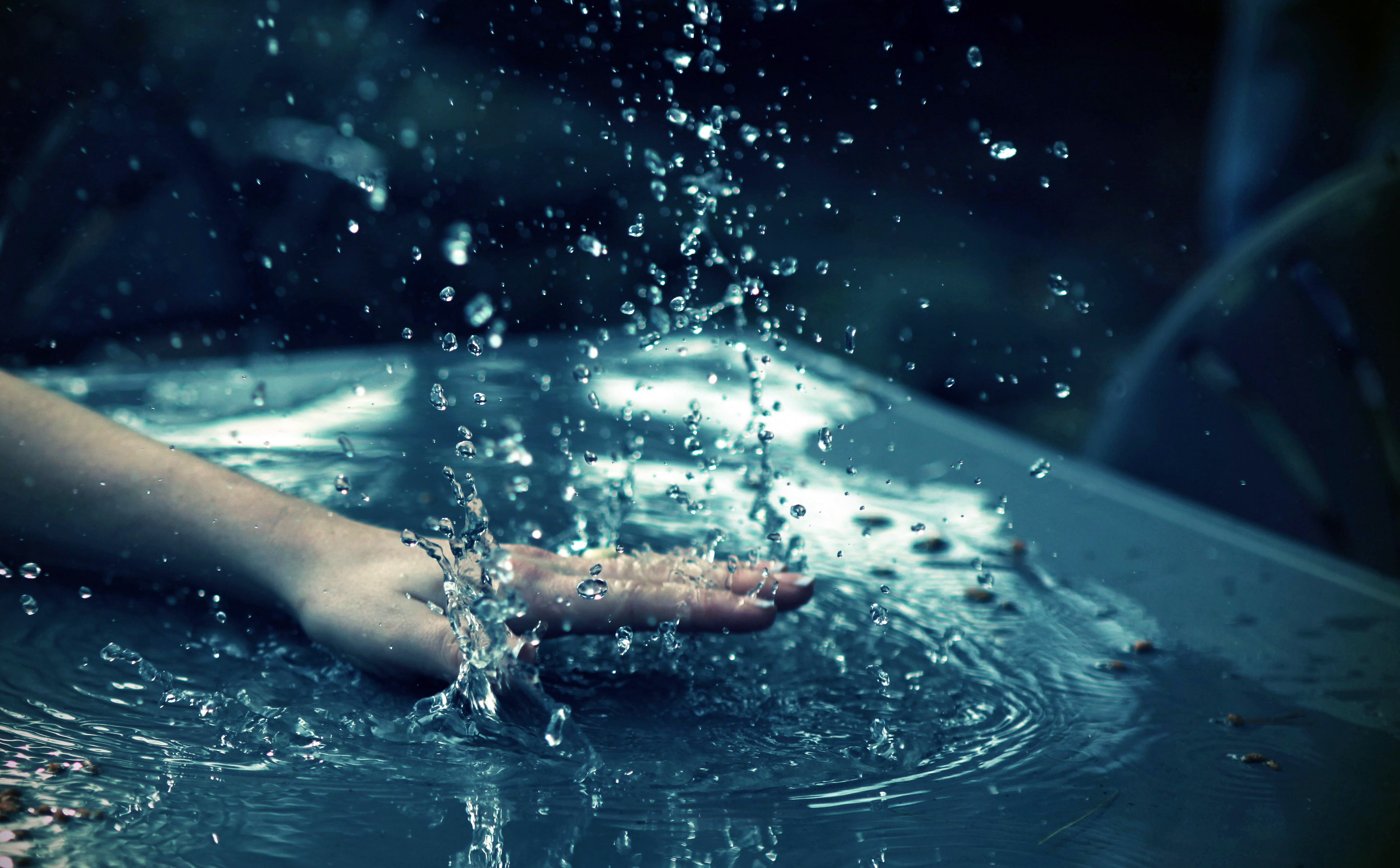 Blue Water Splash Wallpapers HD / Desktop and Mobile Backgrounds