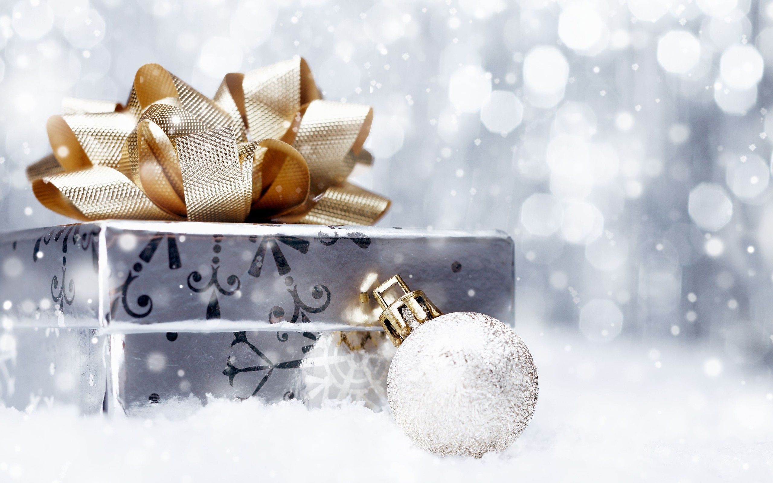 New Year, Snow, Presents, Christmas Ornaments, Bokeh Wallpaper