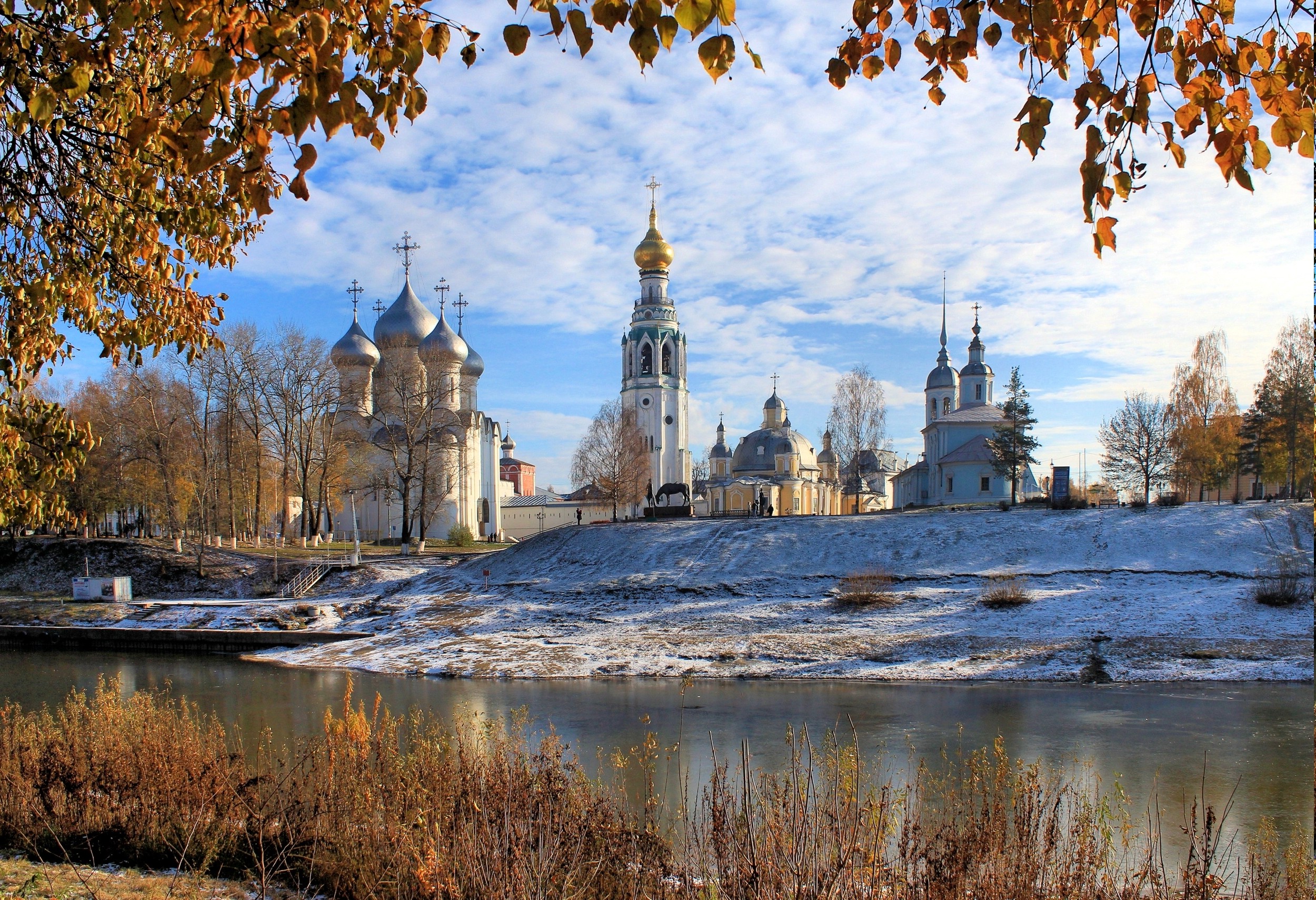 nature, Landscape, Architecture, Clouds, Water, Trees, Russia, Winter, Snow, River, Church, Tower, Leaves, Cross Wallpaper
