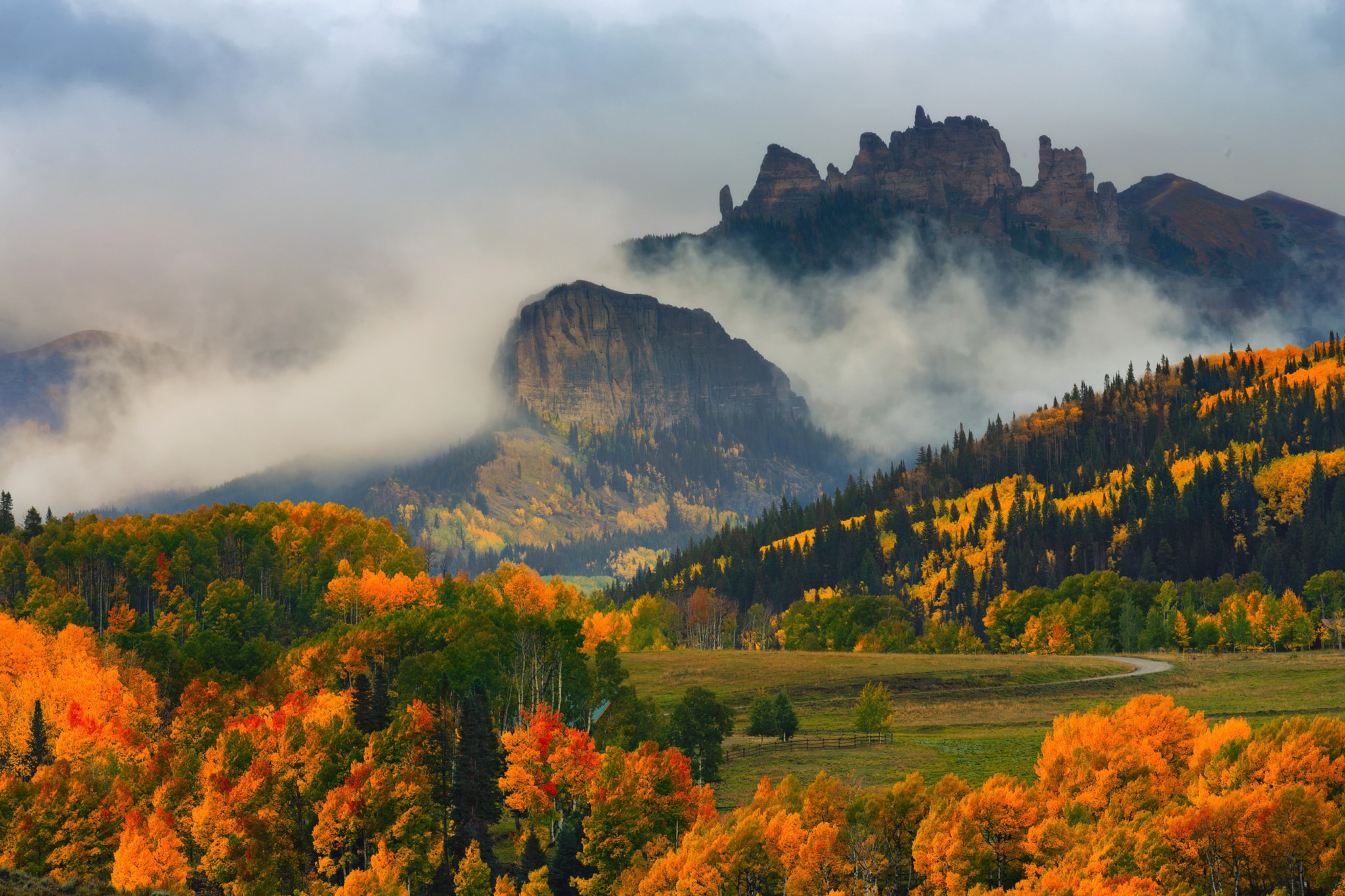 nature, Landscape, Mountain, Trees, Forest, USA, Colorado, Field, Fall, Mist, Clouds Wallpaper