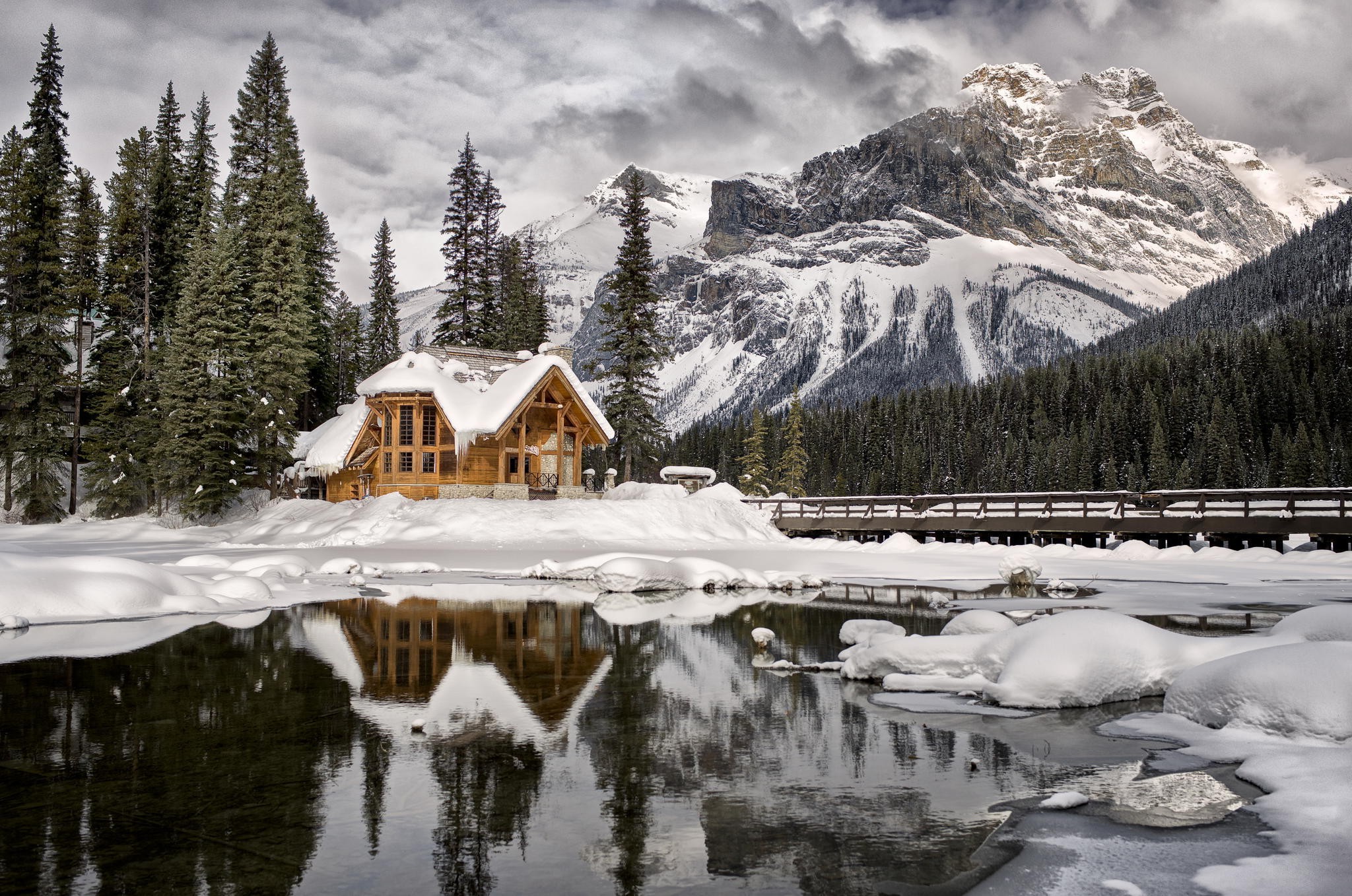 nature, Landscape, Mountain, Snow, Water, Clouds, Trees, British Columbia, Canada, Winter, Lake, Forest, Ice, House, Reflection Wallpaper