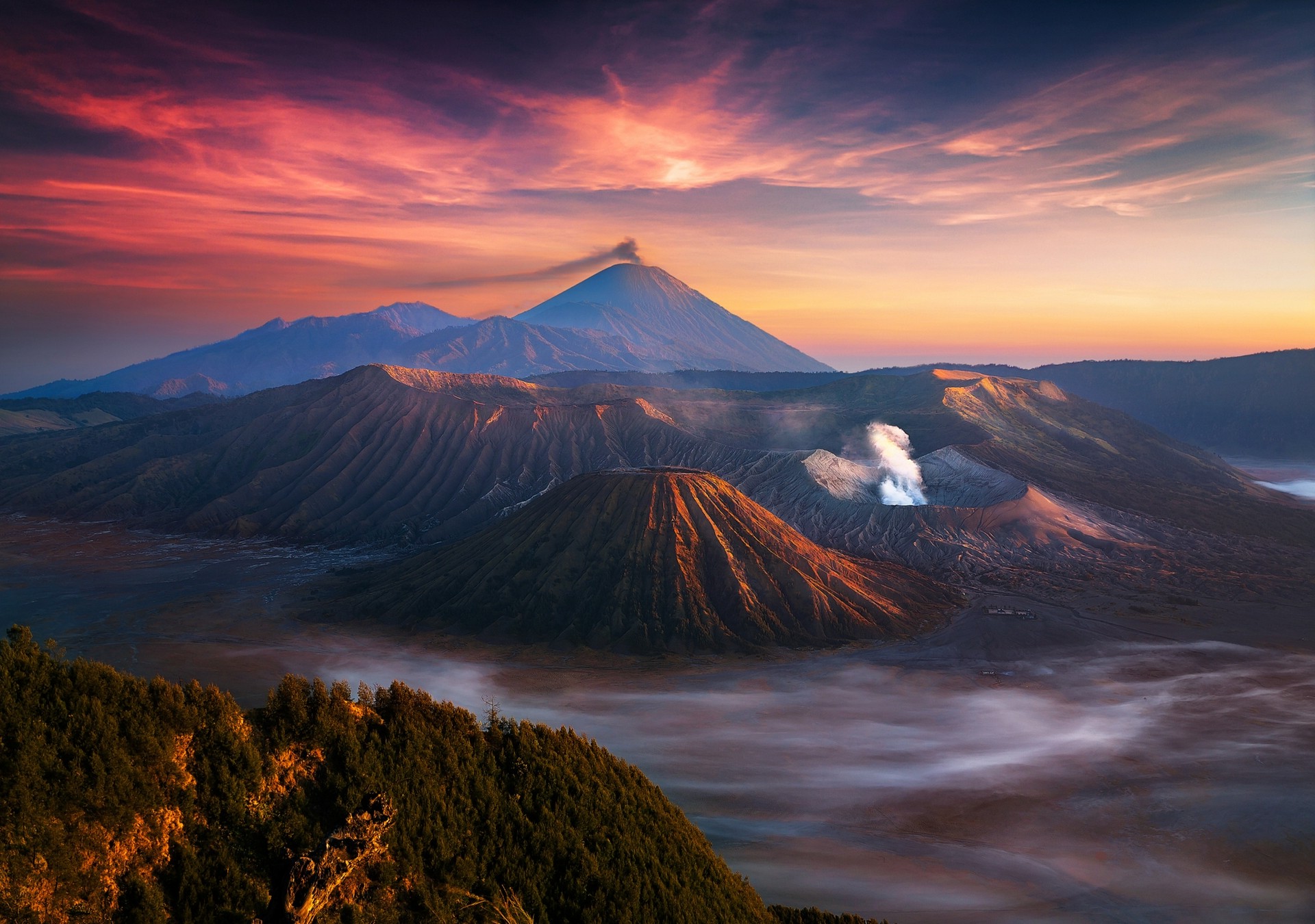nature, Landscape, Mountain, Volcano, Indonesia, Sunrise, Mist Wallpaper