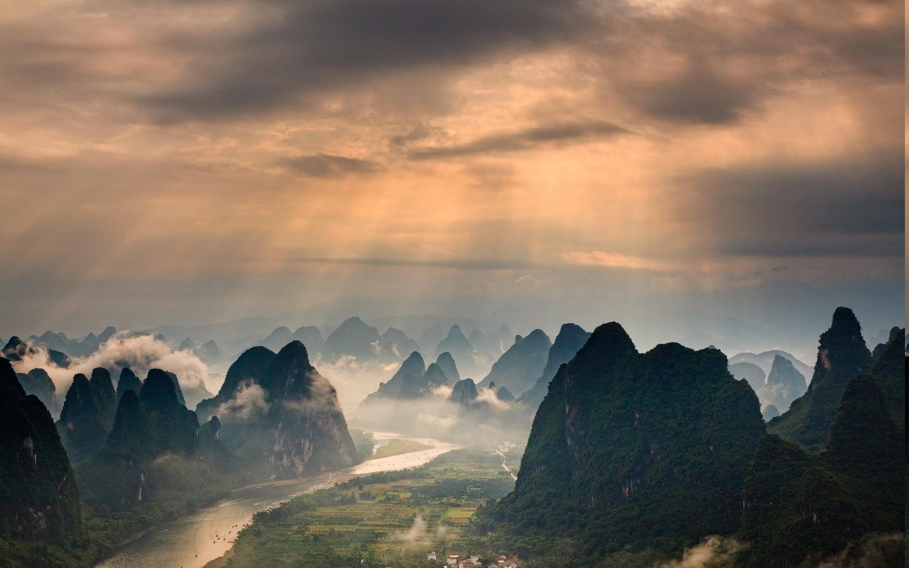 236482 mountain mist river nature Guilin China landscape sun_rays clouds sunrise field forest