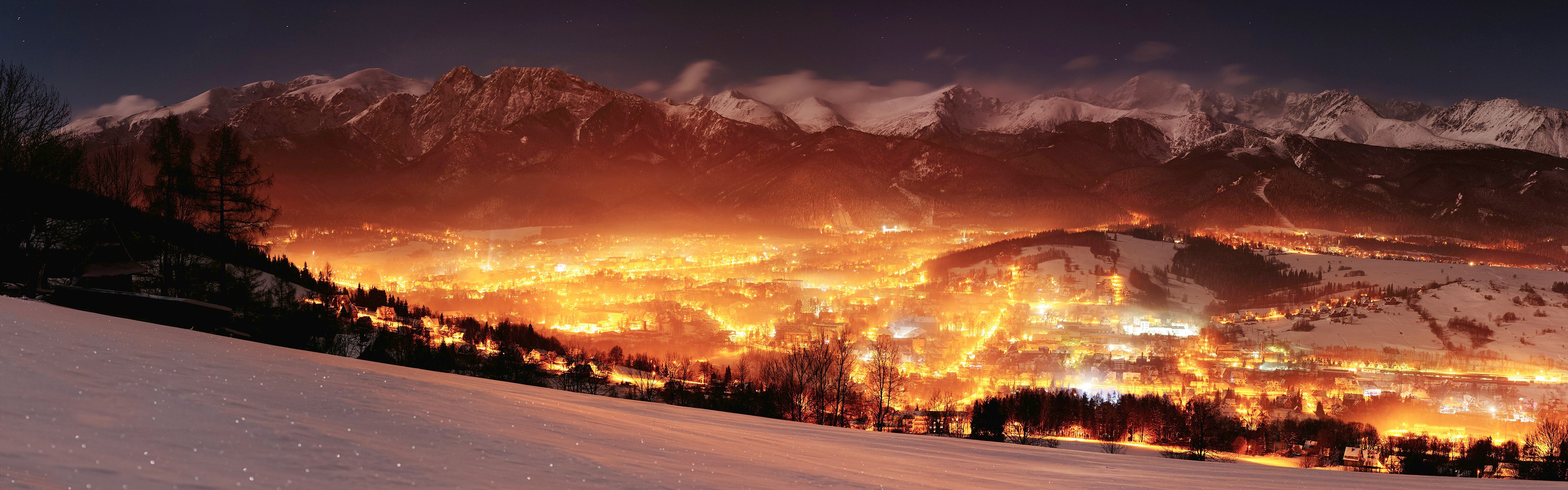 Poland, Landscape, Mountain, Valley, Lights, Glowing, Winter, Multiple Display, Night Wallpaper