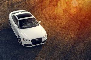 Audi RS5, White