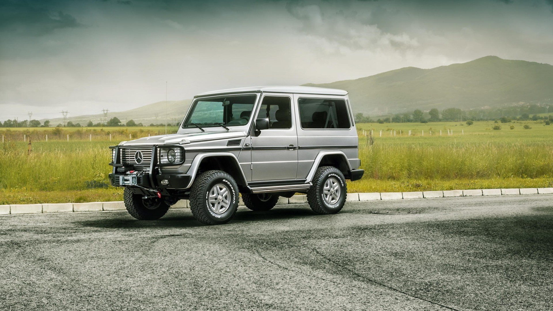 Mercedes Benz Wallpaper
