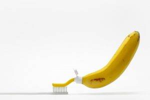 humor, Minimalism, Bananas, Toothbrush, Toothpaste, White Background