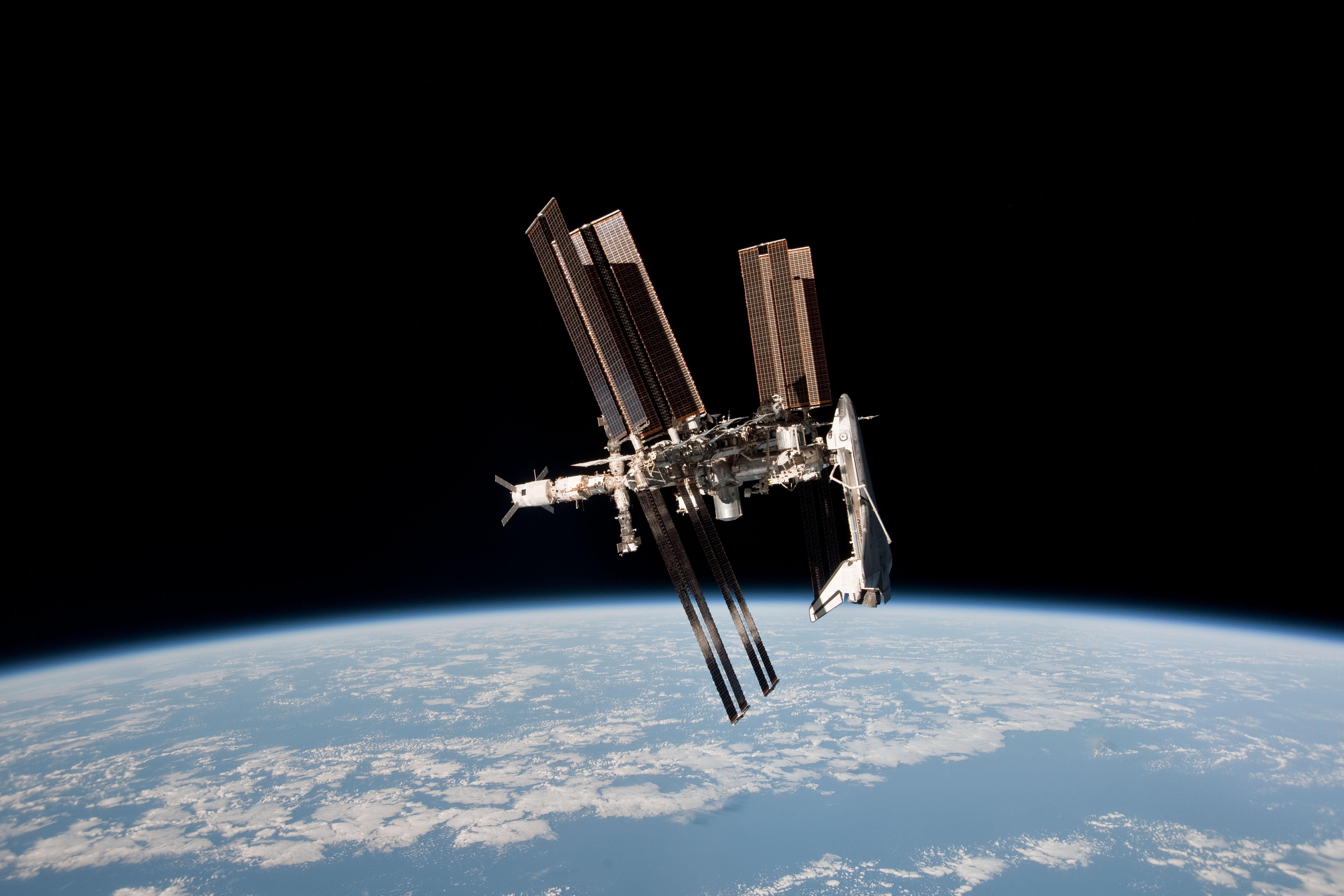 space, Space Station, Space Shuttle, Earth, International Space Station Wallpaper