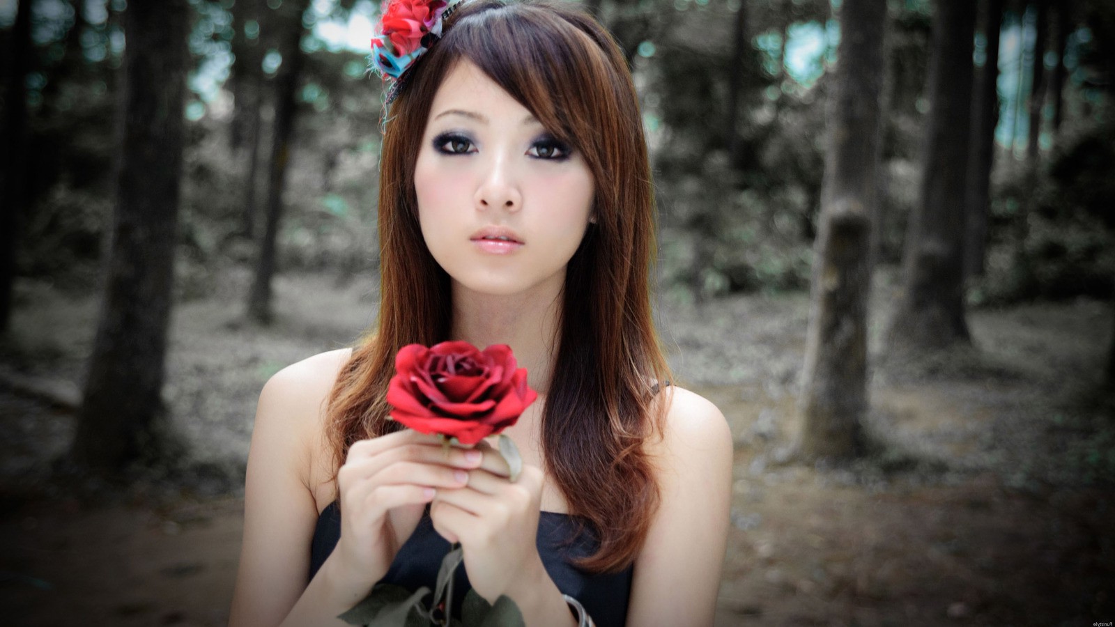 women Wallpaper