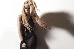 Avril Lavigne, Blonde