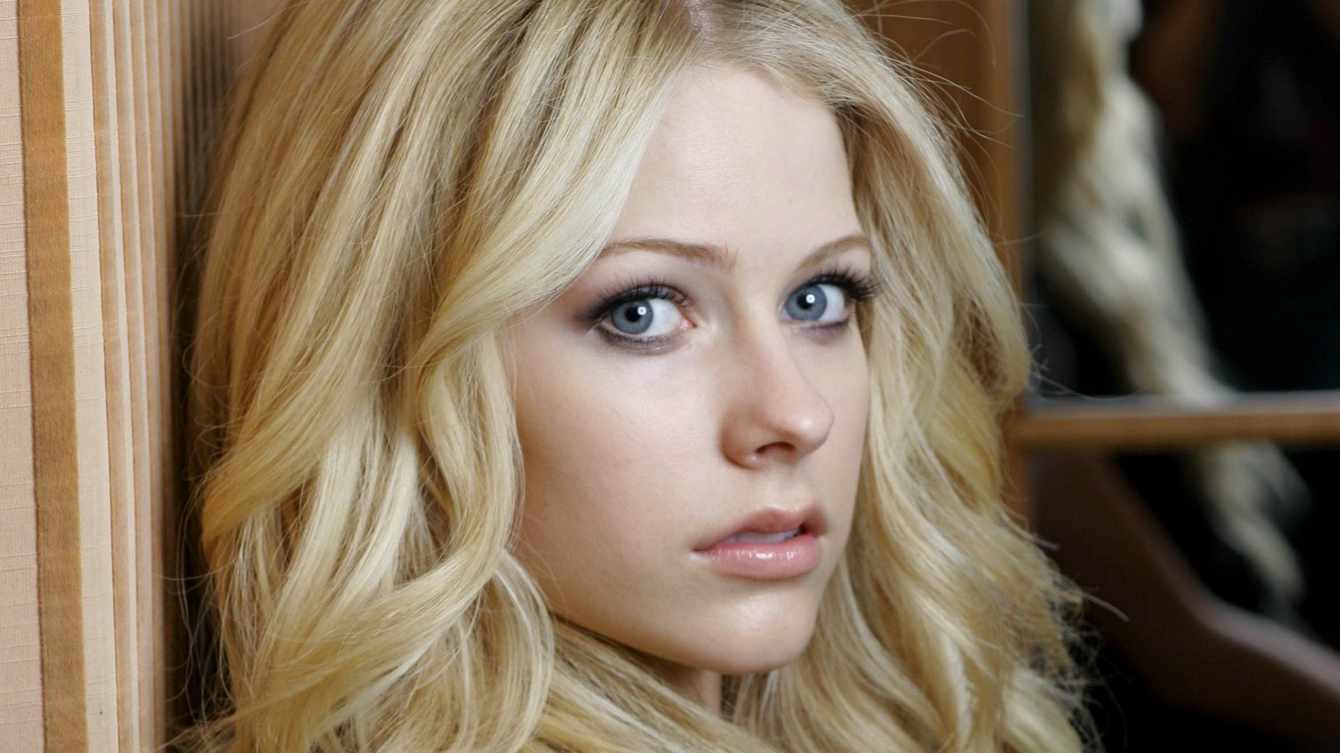 Avril Lavigne, Women, Face Wallpaper