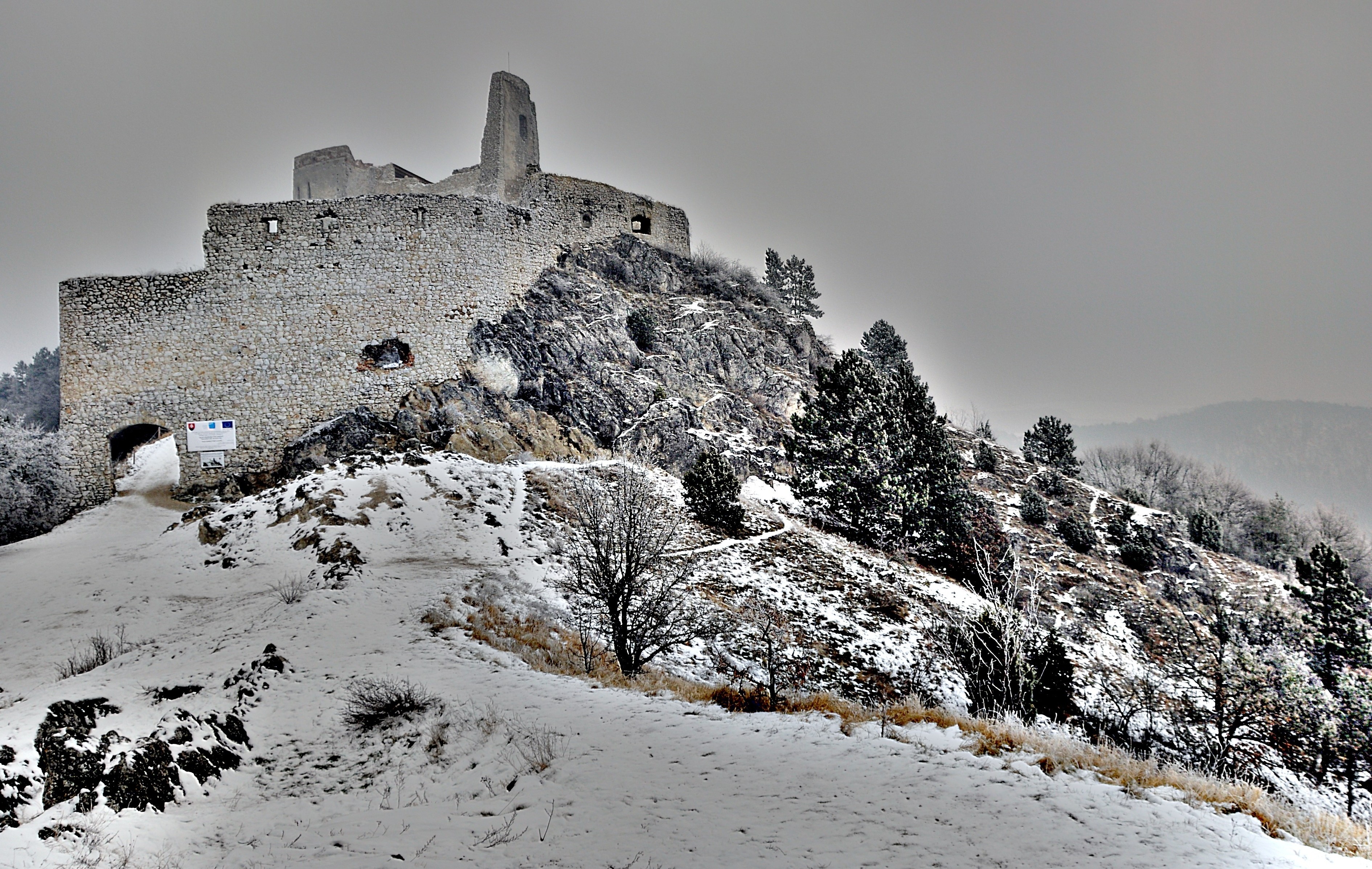 architecture, Castle, Nature, Slovakia, Ruin, Hill, Rock, Trees, Winter, Snow Wallpaper