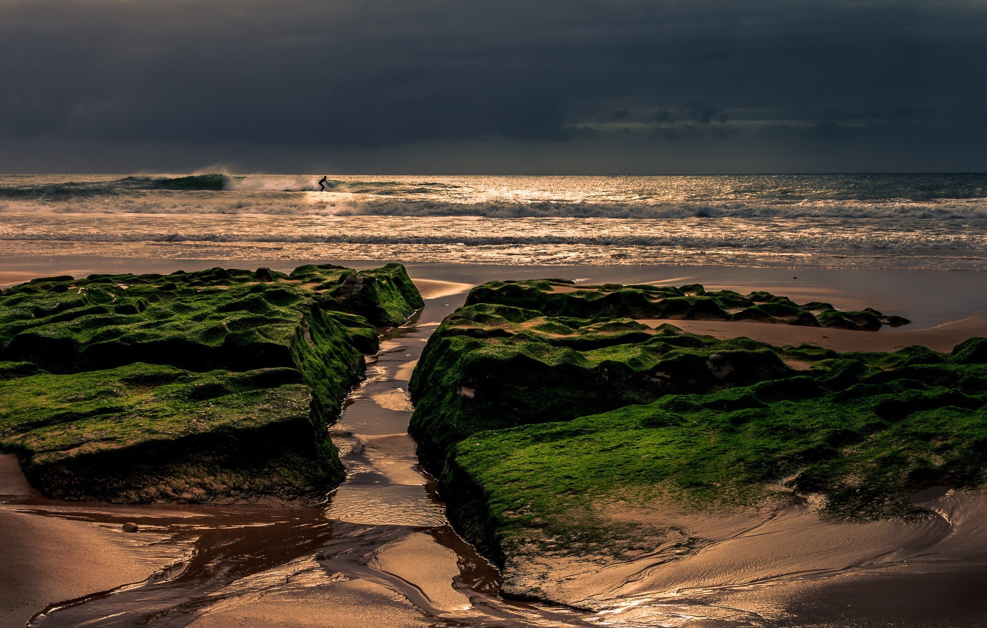 nature, Landscape, Water, Clouds, River, Sea, Waves, Surfers, Sunlight, Horizon Wallpaper