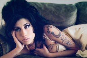 Amy Winehouse, Women, Singer