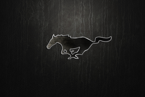 Ford Mustang, Logo