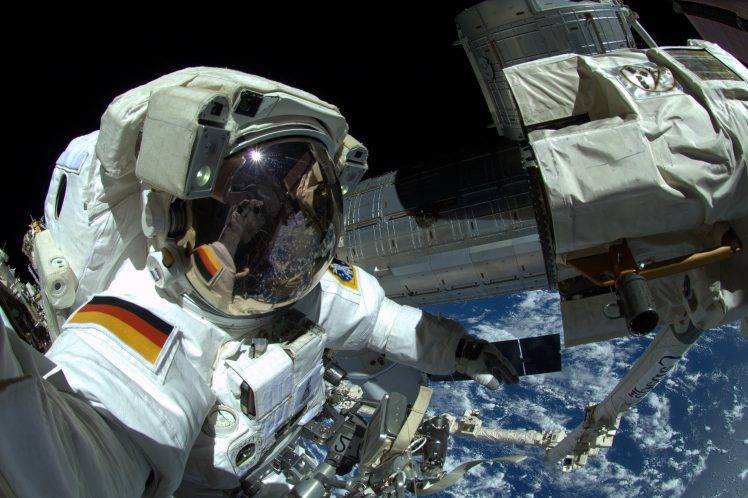 space, Selfies, Astronaut, International Space Station, Earth HD Wallpaper Desktop Background
