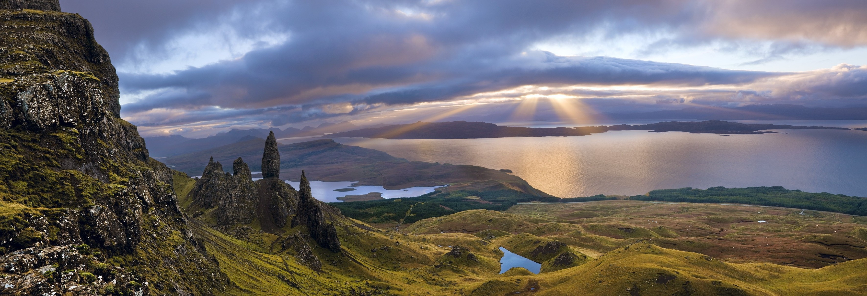 sunrise, Scotland, Island, Sunbeams, Sun Rays, Sea, Bay, Mountain, Clouds, Panoramas, Old Man Of Storr, Nature, Landscape, Grass, Skye, UK Wallpaper