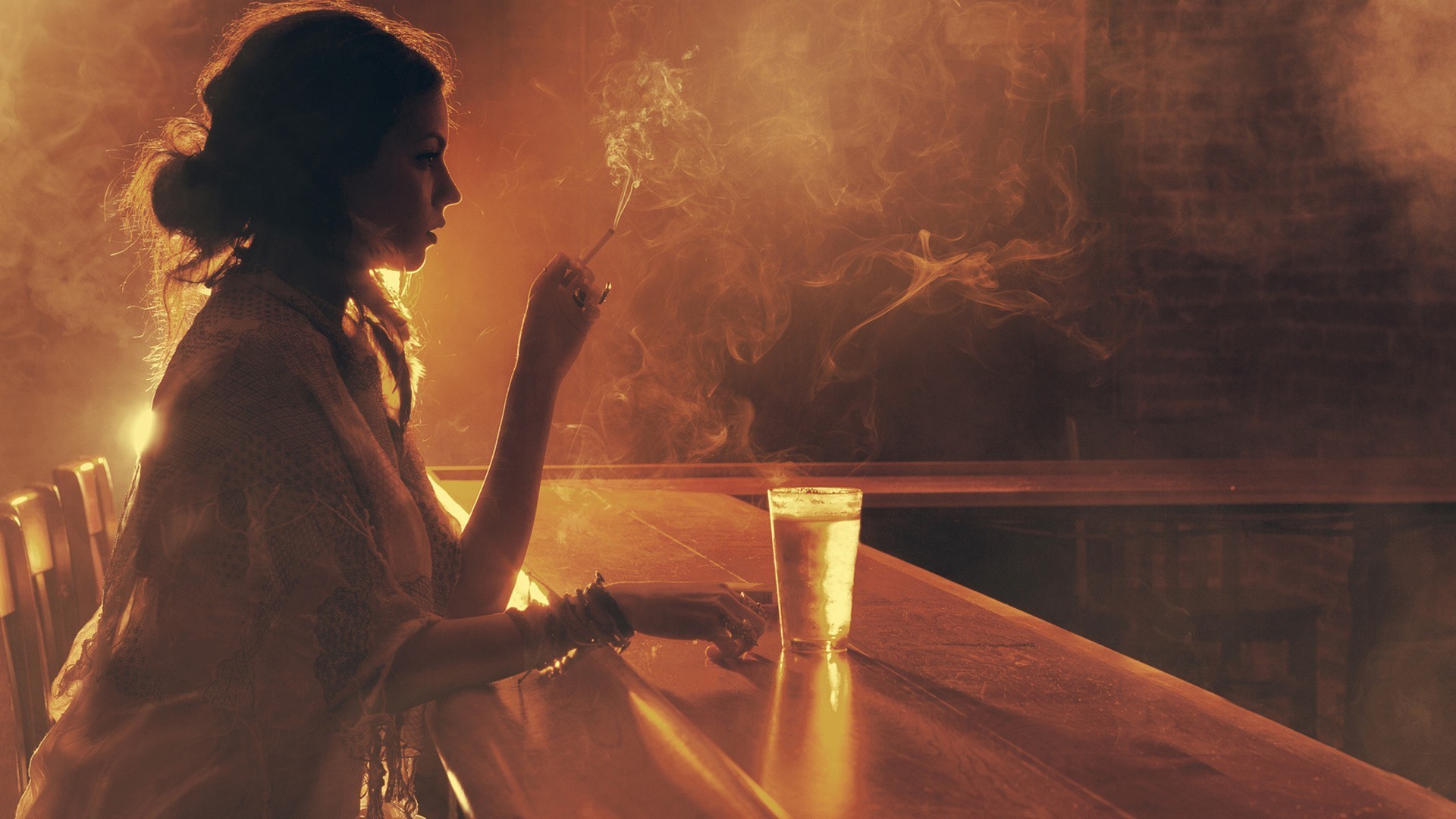 women, Smoking, Beer, Smoke Wallpaper