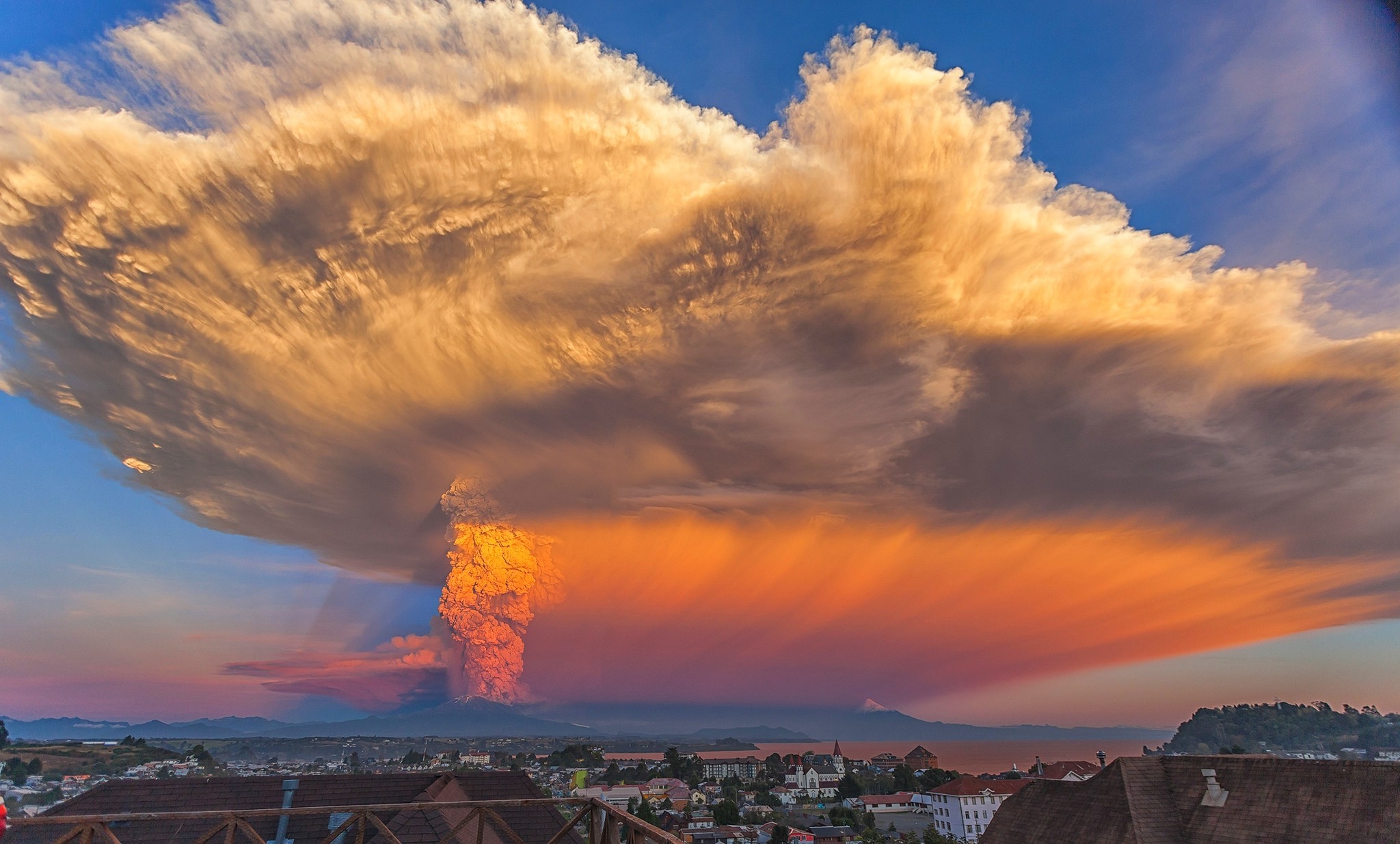 Chile, Calbuco Volcano, Eruptions, Smoke, Sunset, Nature, Ash, Volcano, Huge, Landscape Wallpaper
