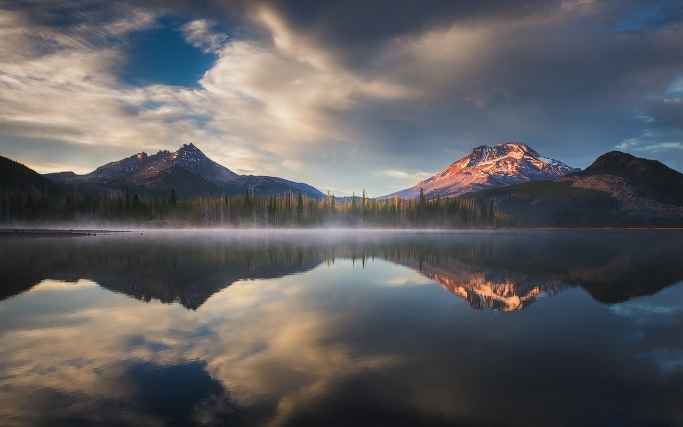 nature, Landscape, Lake, Sunrise, Oregon, Mist, Mountain, Forest, Snowy Peak, Reflection, Water, Clouds Wallpaper