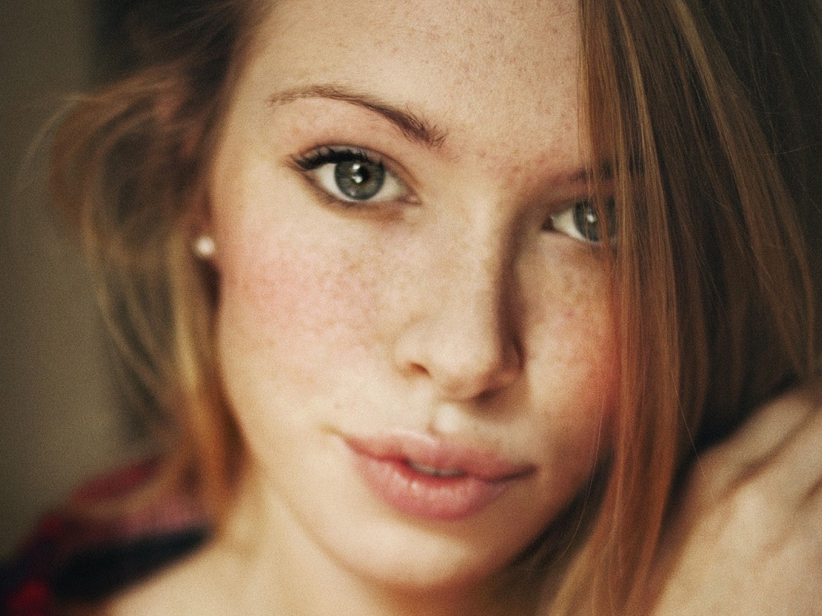 women, Face, Freckles Wallpaper