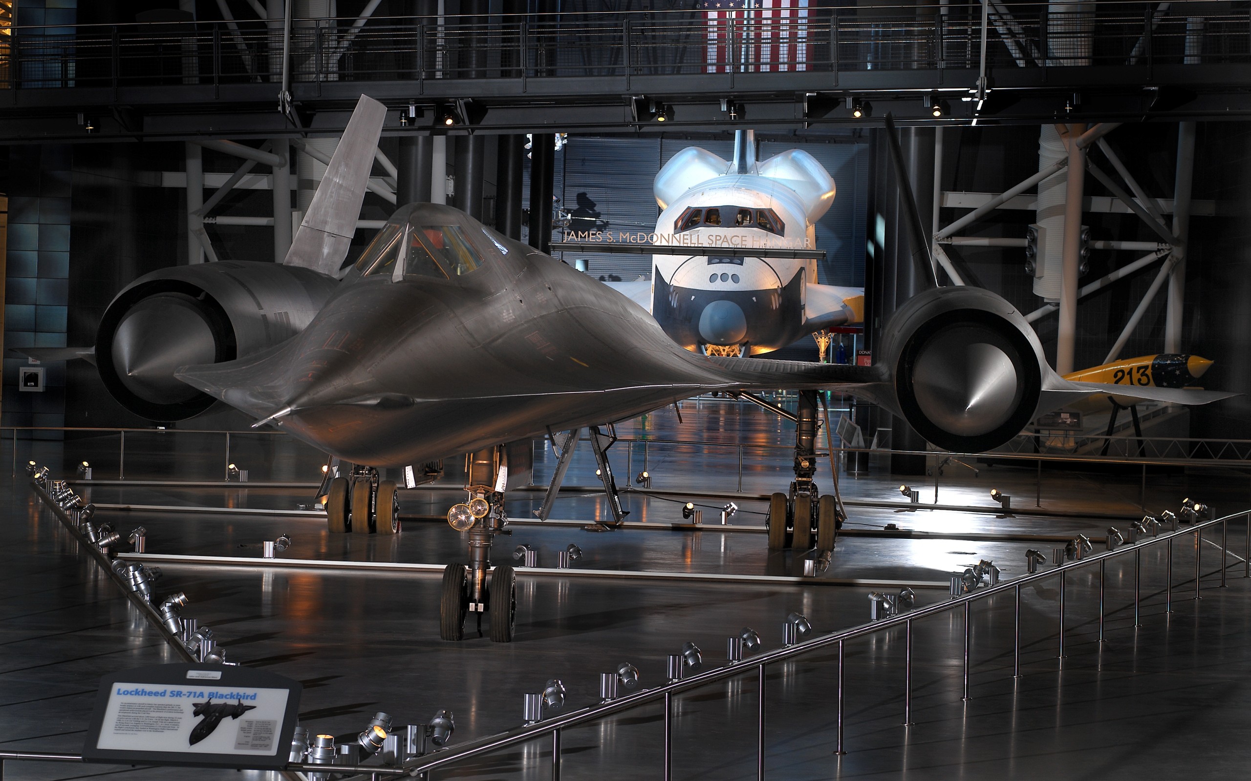 aircraft, Military Aircraft, Lockheed SR 71 Blackbird, Space Shuttle, Museum Wallpaper