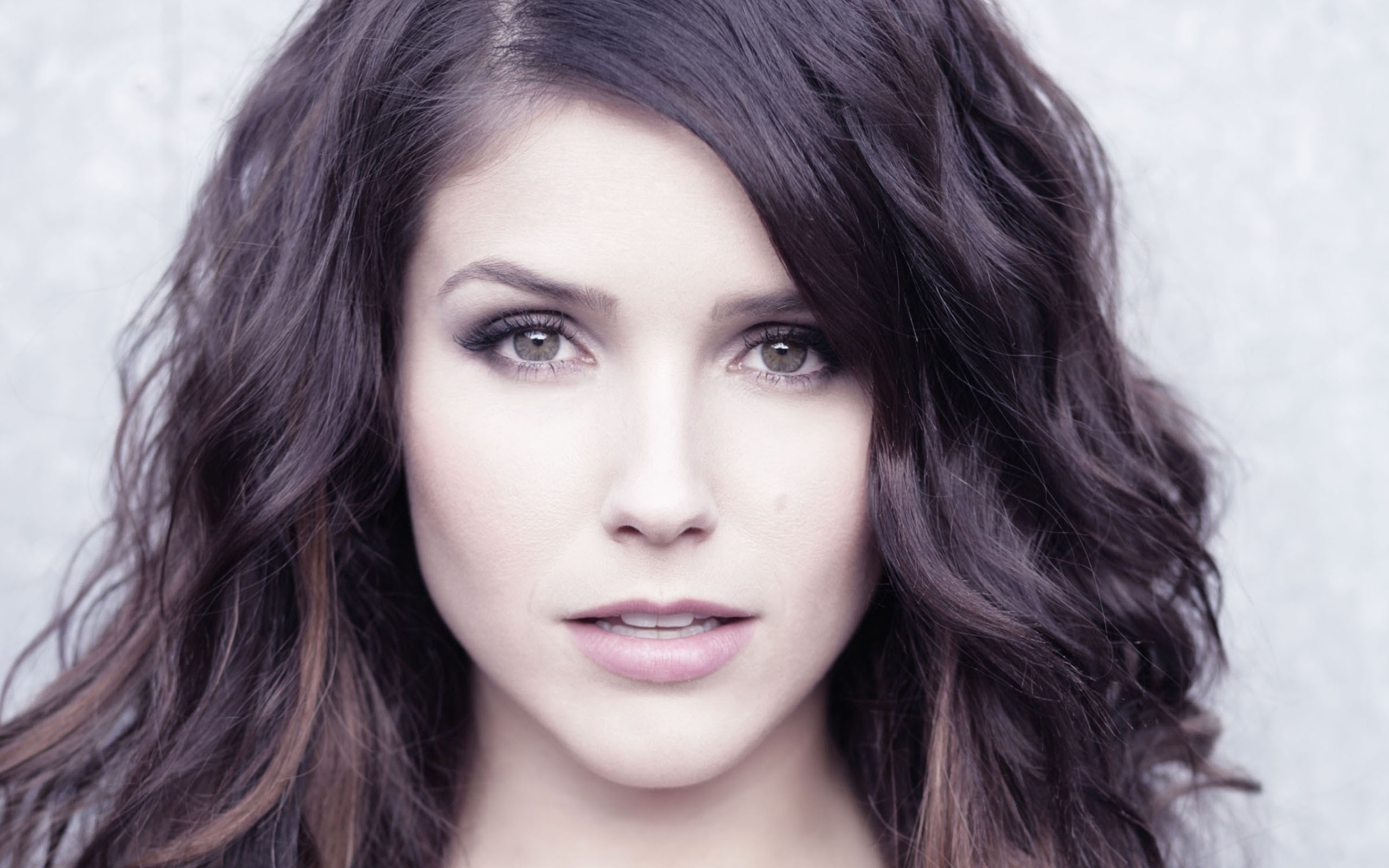 Sophia Bush Wallpaper