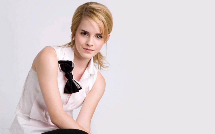 Emma Watson, Blonde, Simple Background HD Wallpaper Desktop Background