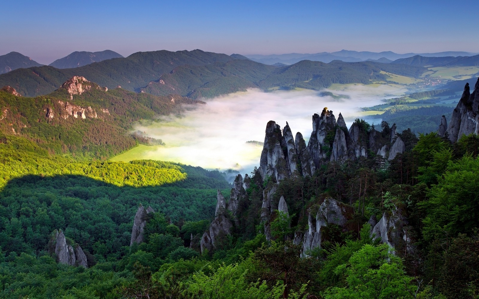 nature, Landscape, Mountain, Rock, Forest, Valley, Mist, Village, Slovakia Wallpaper