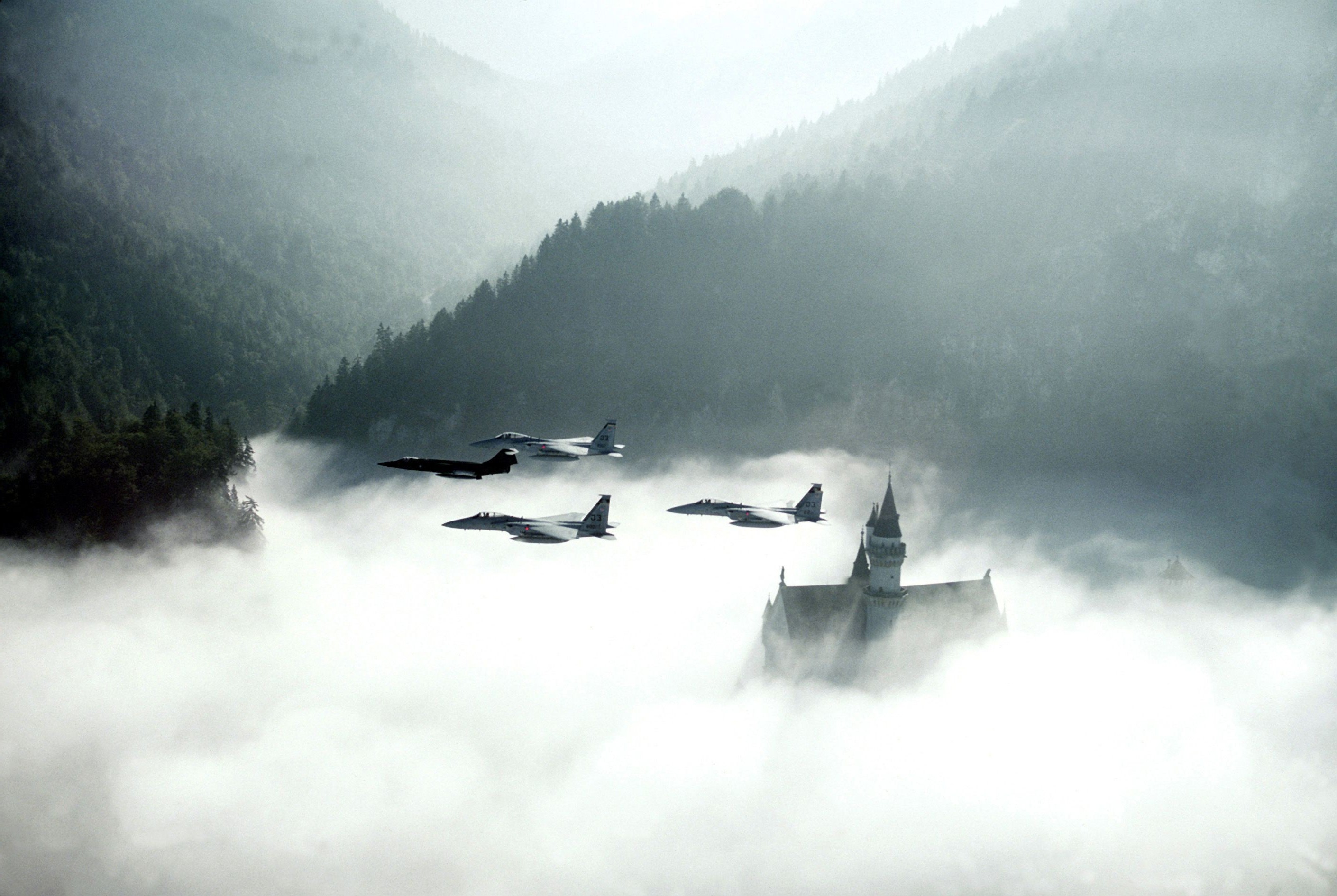 nature, Landscape, Airplane, Clouds, Castle, Jet Fighter, Neuschwanstein Castle, F15 Eagle Wallpaper