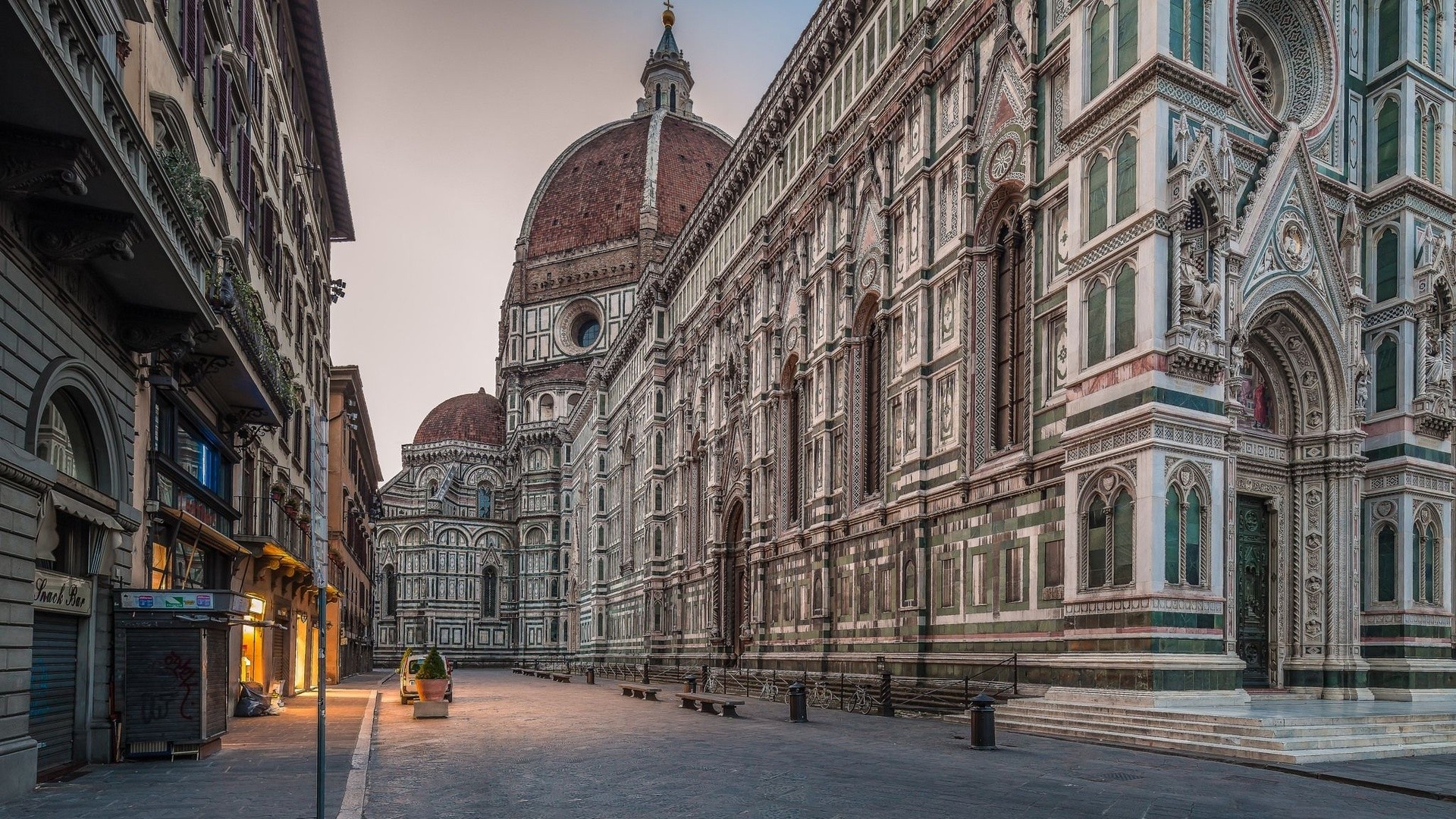 architecture, Old Building, Town, Street, Urban, Florence, Italy, Lights, Cathedral, Arch, Gothic Architecture, Dome, Bench, Car, Europe, Building, Evening Wallpaper