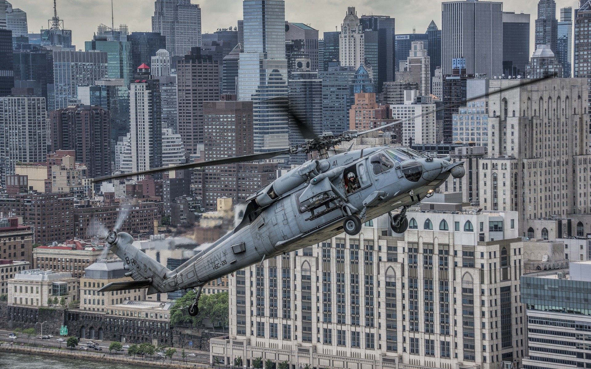helicopters, Military Aircraft, Aircraft, Sikorsky UH 60 Black Hawk, City, Cityscape, Skyscraper Wallpaper