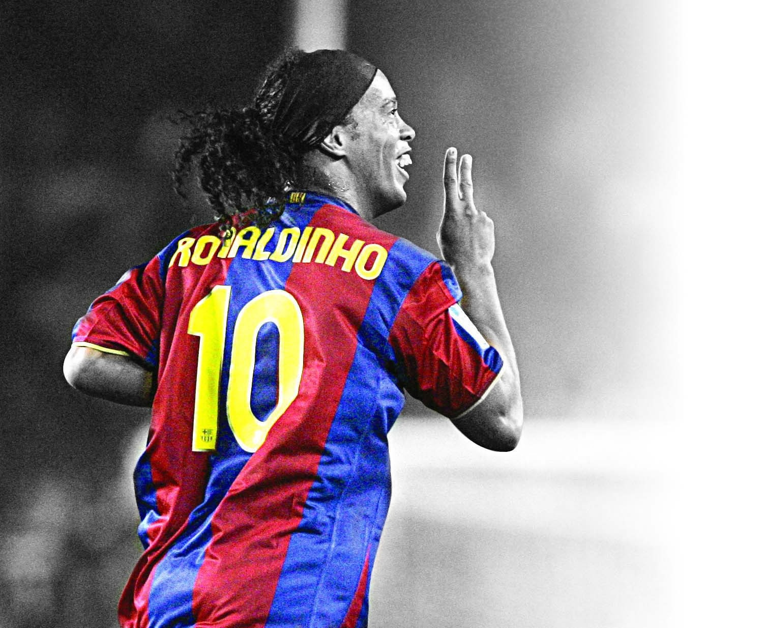 selective Coloring, Ronaldinho Wallpapers HD / Desktop and Mobile