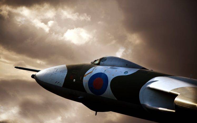 vehicle, Aircraft, Military, Avro Vulcan, Strategic Bomber HD Wallpaper Desktop Background